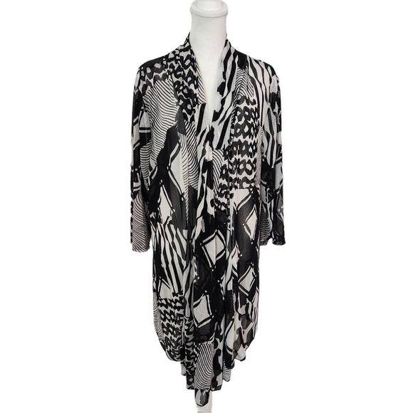 Mirror Image Kimonos & Yukatas Mirror Image Black And White Kimono